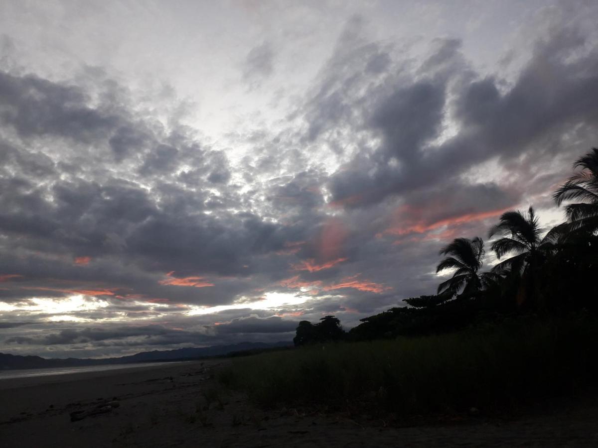 Hostal Pachamama Isla de Canas 外观 照片